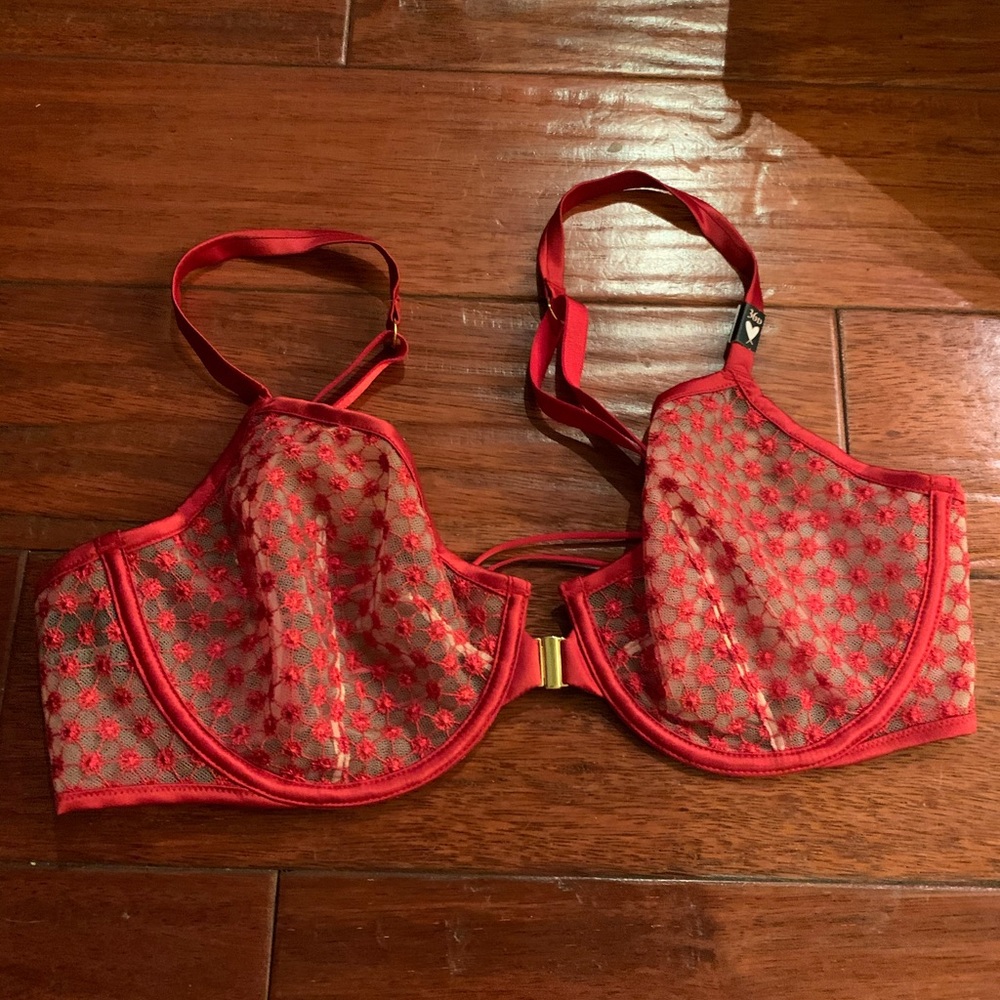 Victoria secret 36D